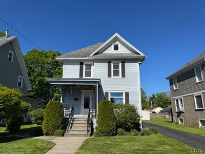 526 Broadway