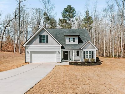Property at 121 Mountain Creek Dr, Maysville, GA