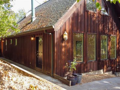 370 Laurel Street