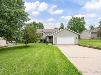 Property at 6998 Riverwood Dr, Belding, MI