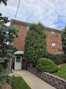 1307 Inwood Ter APT 19