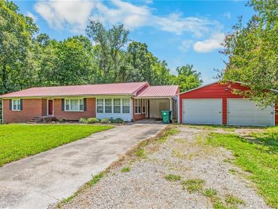 Property at 4994 Hampton Rd, Clemmons, NC