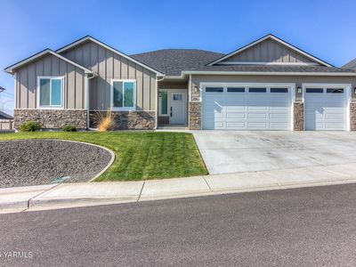 204 Rainier Dr