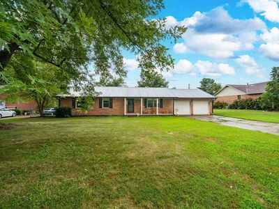 3765 Locust Hill Dr E