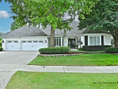 2885 Parkwood Ln