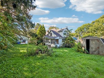 159 Forest Ave