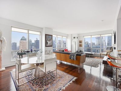 350 W 42nd St APT 50D