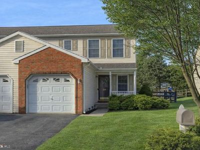 Property at 24 Grasshopper Ct, Myerstown, PA