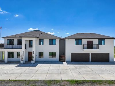 3885 Jefferson Blvd