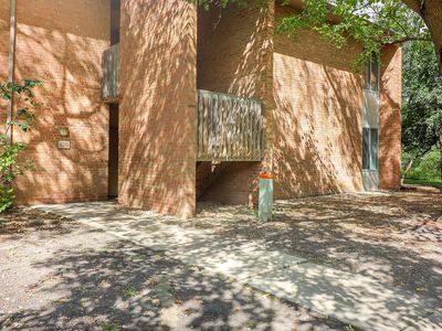 6010 E Lake Dr APT 1D