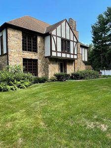 23 Carr Rd
