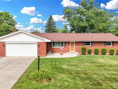 2592 Green Hills Dr