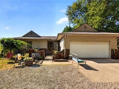 263 E 610th Ave