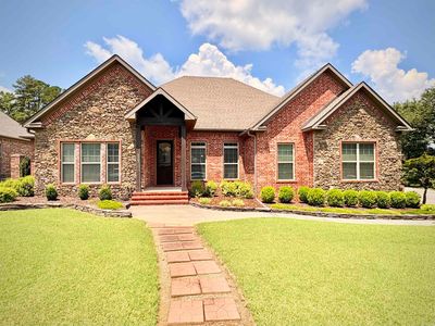 2307 Valley Dr