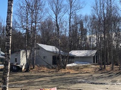 8460 E Gold Bullion Blvd