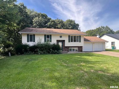 1213 Stacy Ln