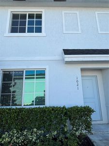 Property at 1021 NW 5th St, Florida City, FL