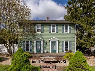 100 S Montgomery St