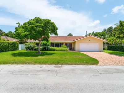 1000 NW 5TH Street