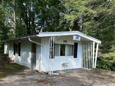 1138 Little Smoky Rd