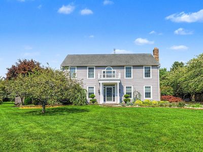 7 Heritage Dr