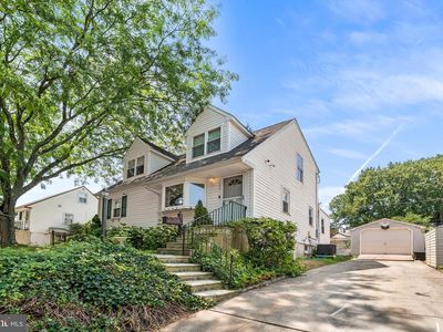 Property at 124 N Line Rd, Newtown Square, PA