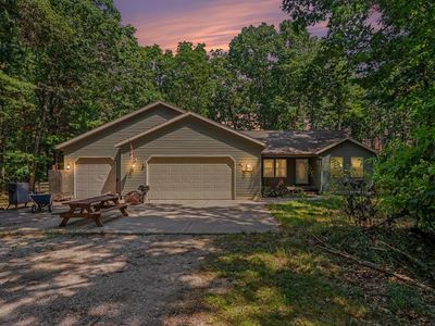 416 E River Rd