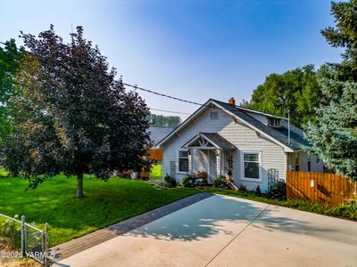 8505 Aspen Rd