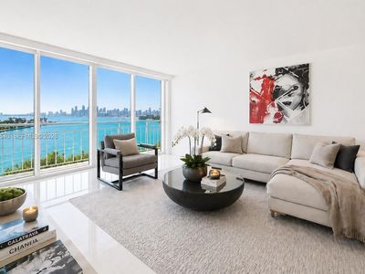 400 S Pointe Dr APT 2101