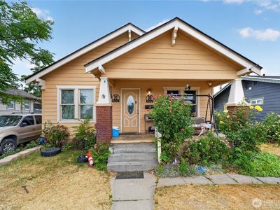1002 Methow Street