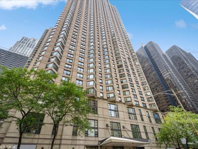 401 E Ontario St APT 2609