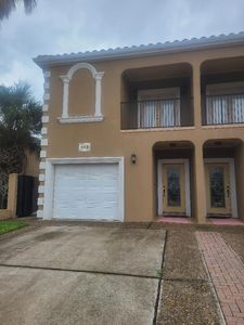 119B E Esperanza St #B