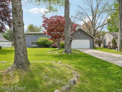 23041 Springbrook Dr