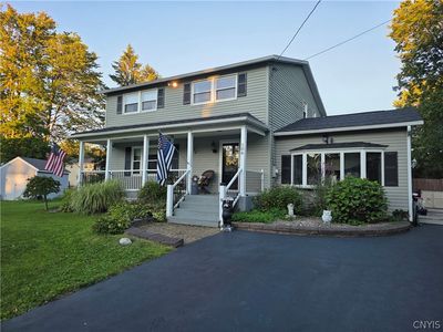 106 Thorndike Ln
