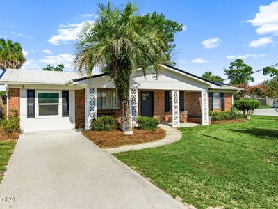 2805 Airport Rd