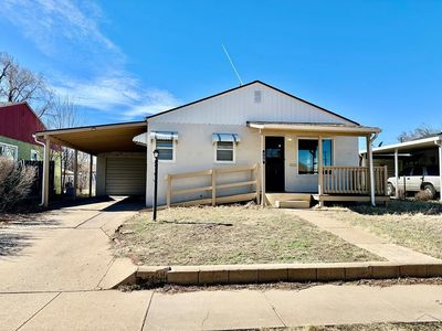 726 W Corona Ave