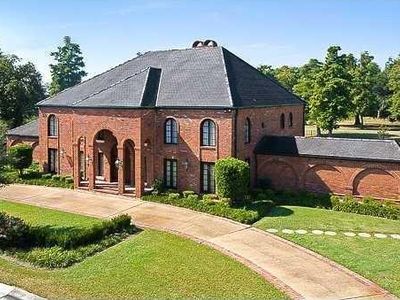 21 Colony Rd