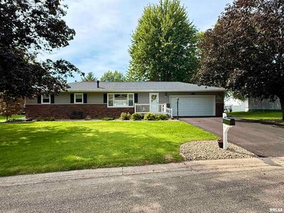725 Pleasant Dr