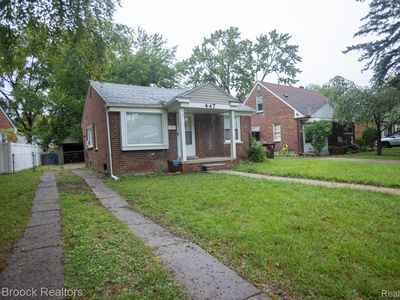 447 Brentwood St