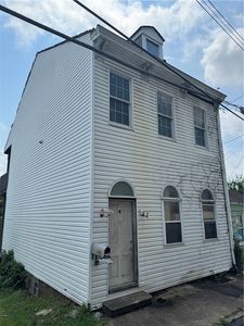 863 Vista St