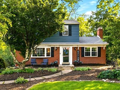 737 Wyngold Dr