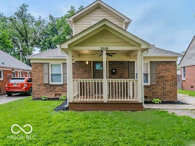 3558 N Gladstone Ave