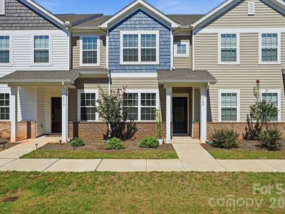9709 Inkberry Dr