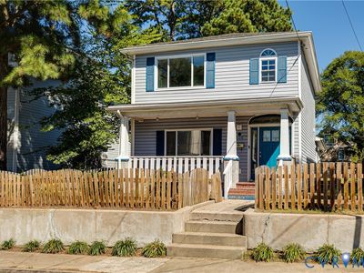 210 E 13th St