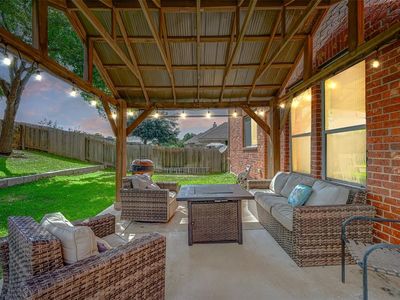 2213 Heritage Well Ln