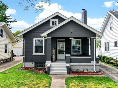 917 Clinton Ave