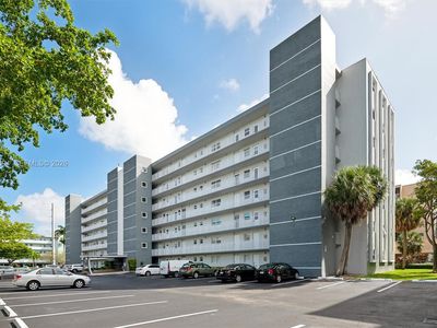 619 NE 14th Ave APT 101