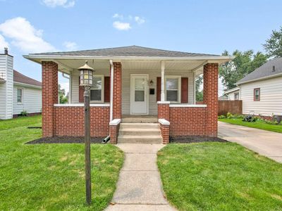 223 Prairie Ave