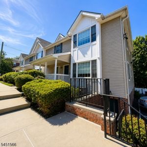 179 Roseland Ave #12
