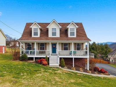 Property at 304 Caden Way, Piney Flats, TN